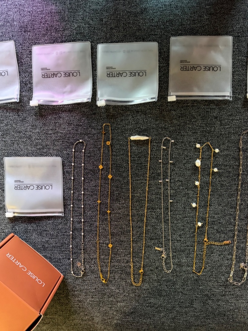 Louise Carter (6) necklaces - Picture 2 of 4